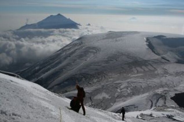 Три альпиниста разбились, сорвавшись с 200-метровой высоты