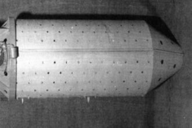 Маленький мальчик нашел в парке бомбу времен Второй мировой