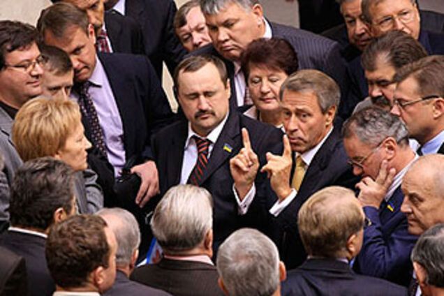 БЮТ: Мы передаем Януковичу спокойную страну