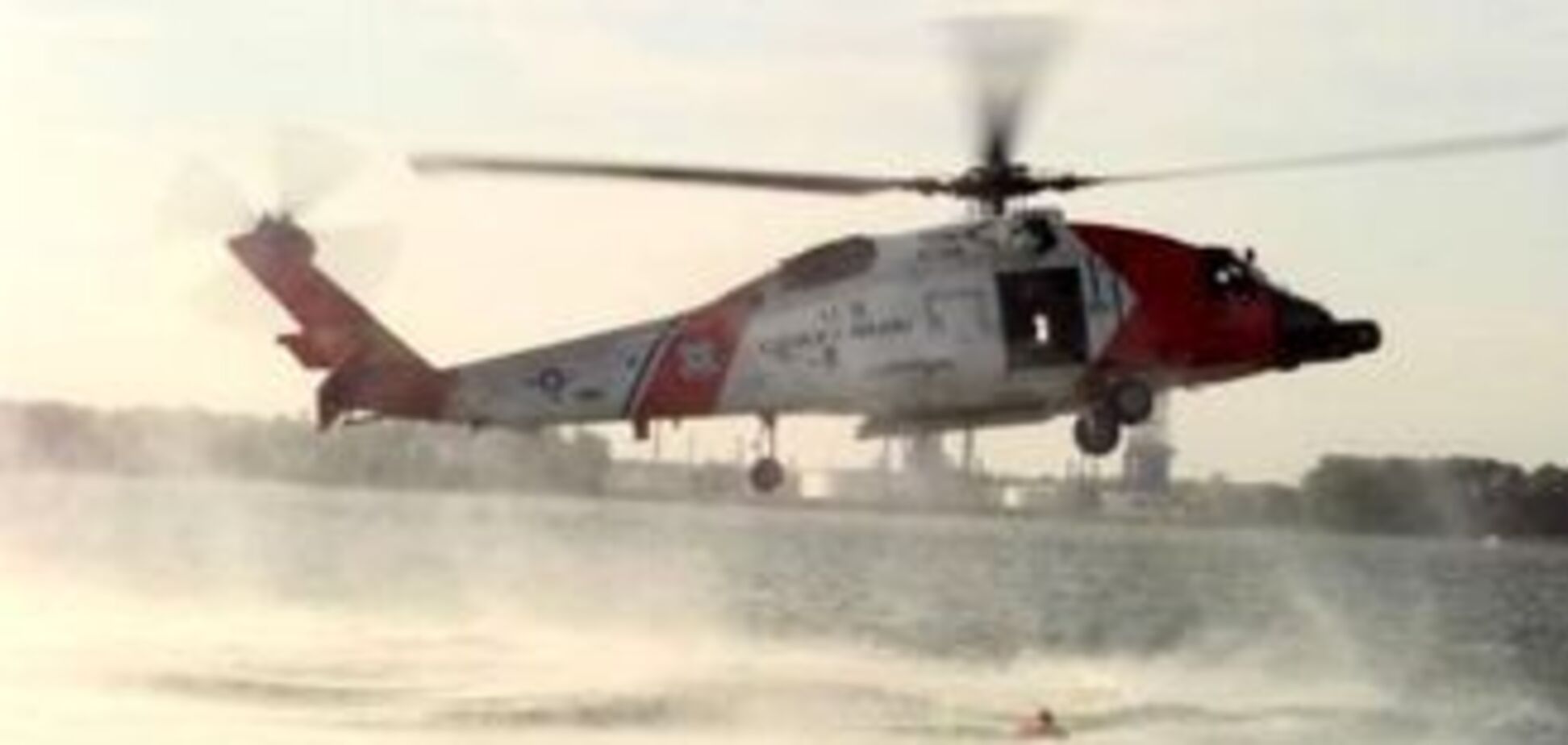 В США разбился вертолет береговой охраны, 5 пострадавших