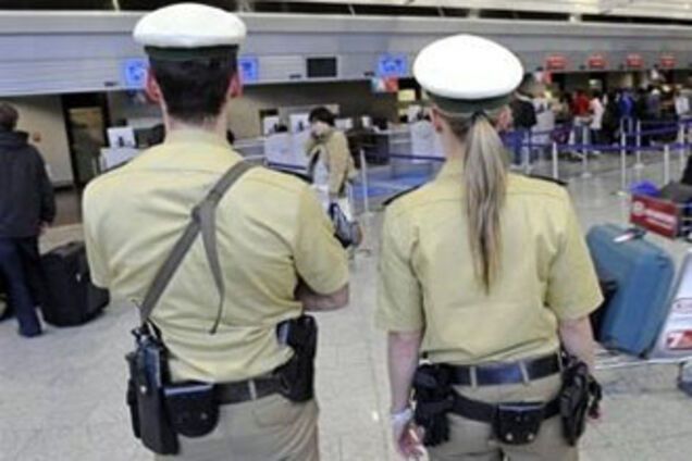 Полиция спасла немку от игрушки из секс-шопа