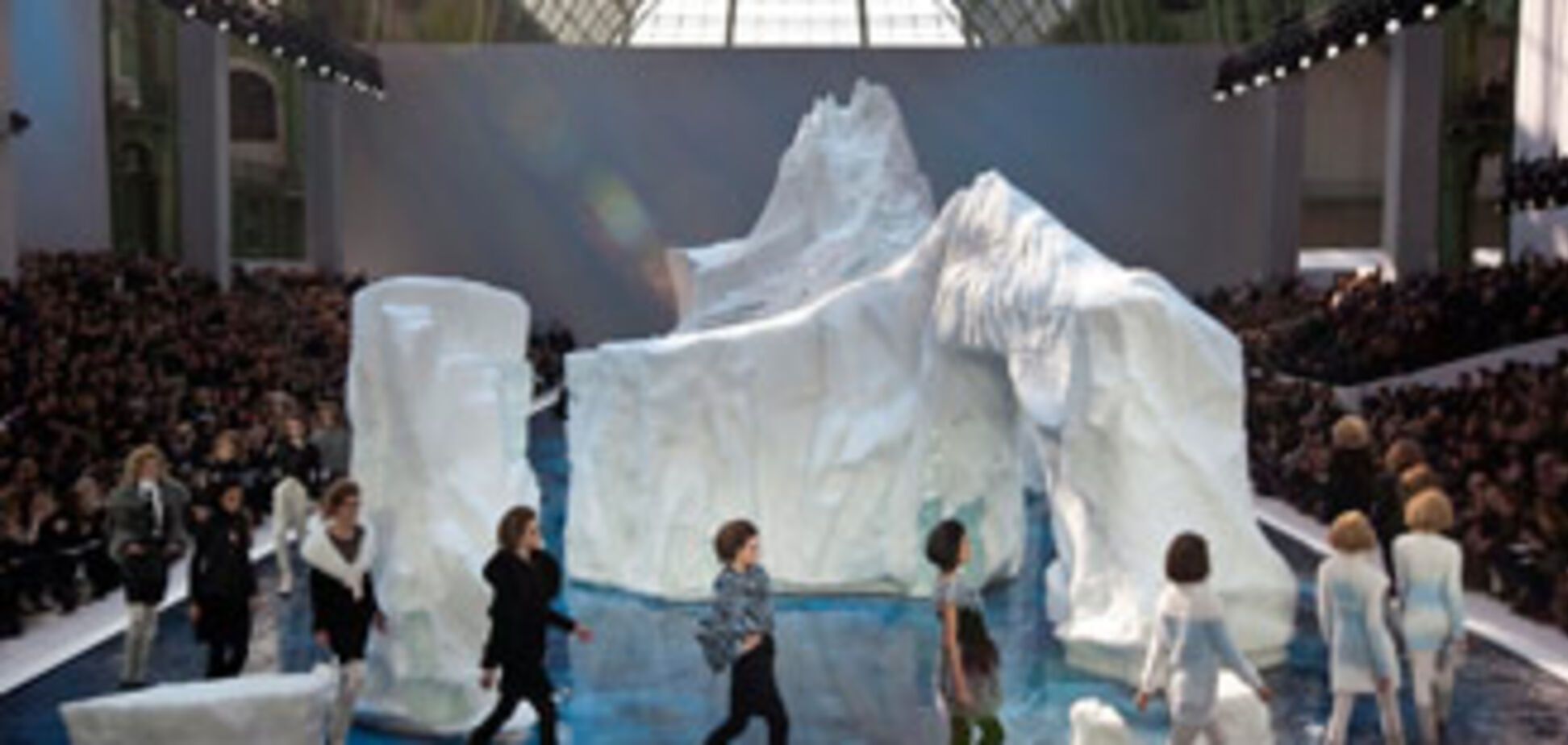 Шанель представила новую коллекцию