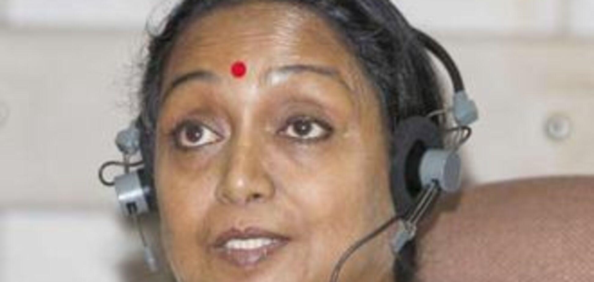 Треть мест в парламенте выделят женщинам