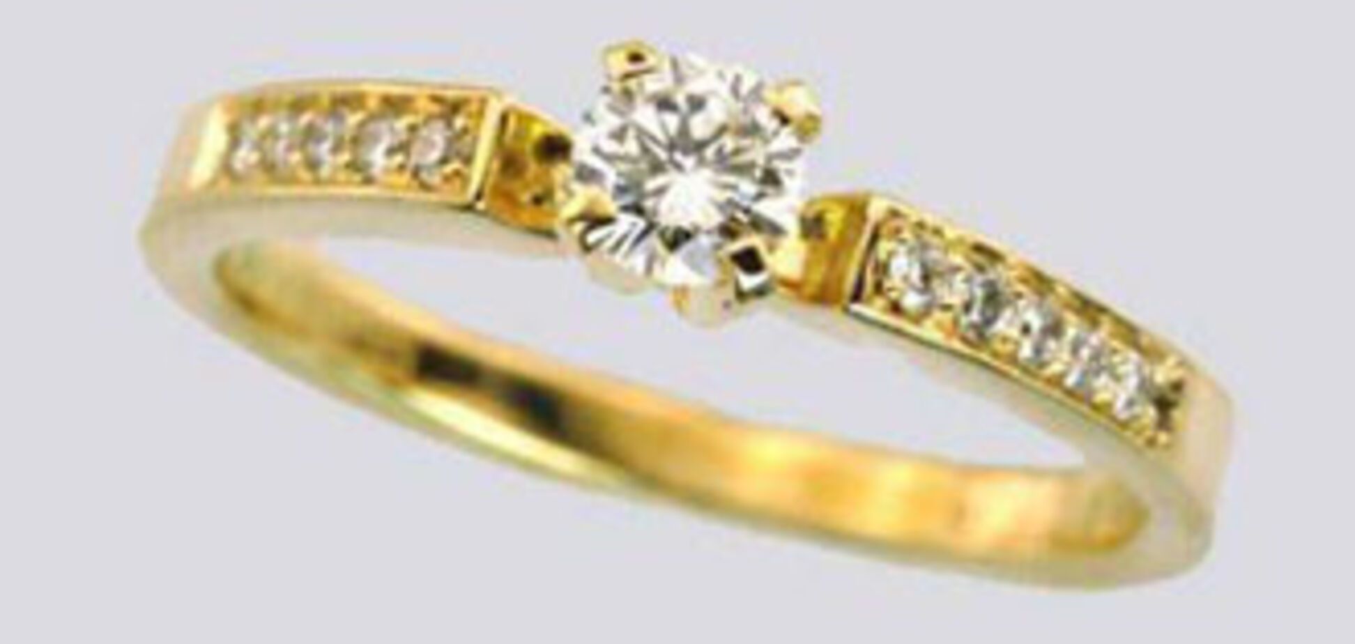 Дві школярки промишляли крадіжками золота