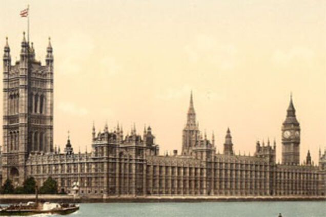 В британском парламенте отмечают гей-свадьбу