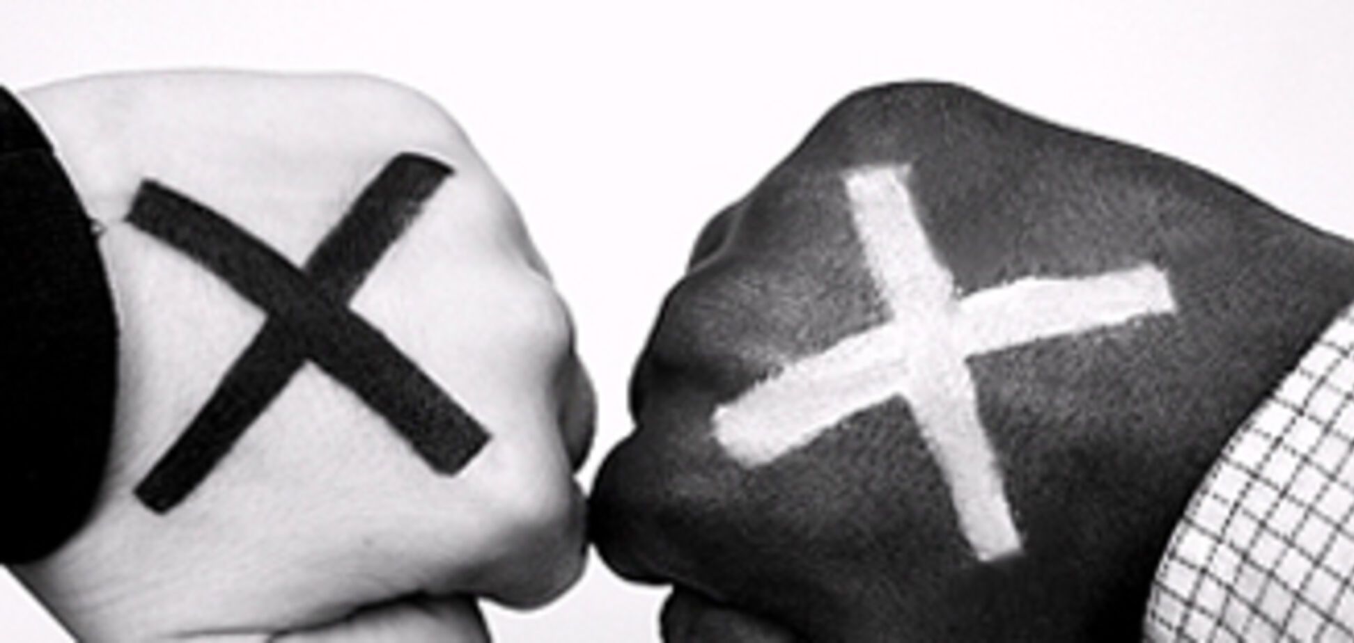 Неполіткоректна жарт довела жартівника до суїциду