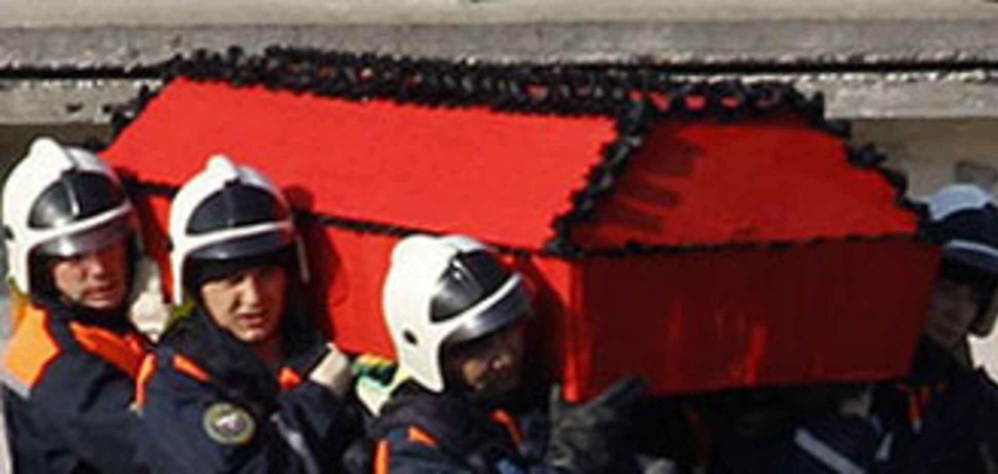 Гроб с телом Качиньского доставили в Варшаву