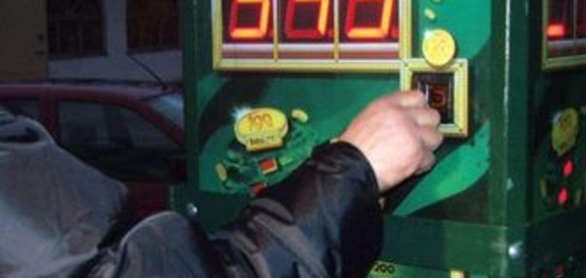 У Крижополі викрили підпільний зал ігрових автоматів