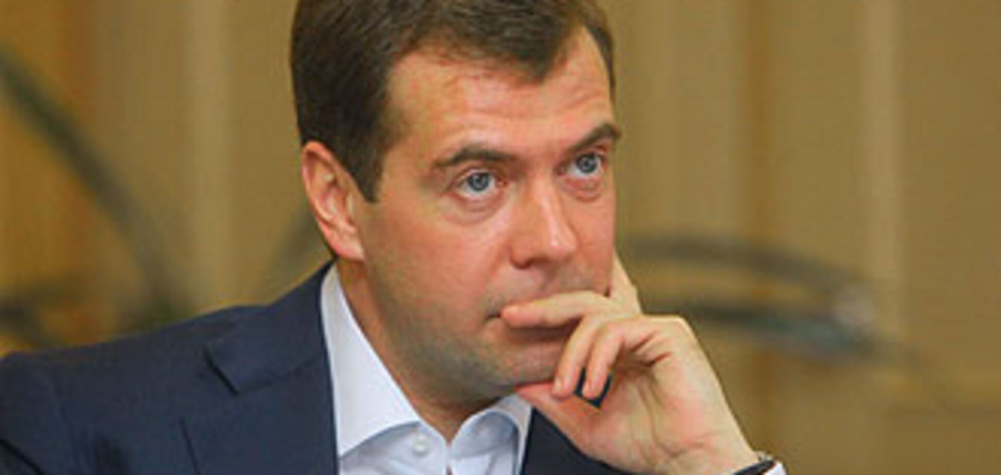 Медведев не торопится давать ответ по газу