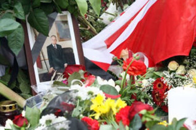 Мать Качиньского до сих пор не знает о гибели сына, 15 апреля 2010