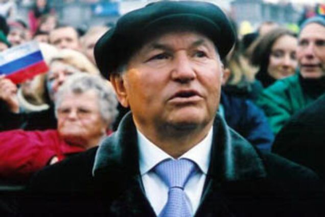 МИД намекнул Лужкову, чтобы не совал нос не в свое дело