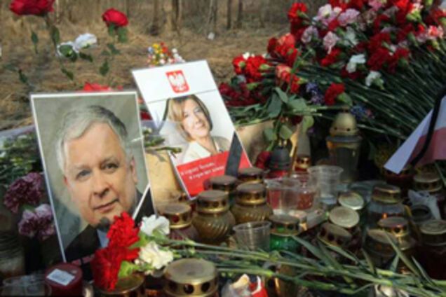 Янукович и Тимошенко вылетели в Краков