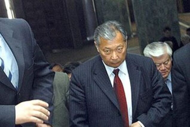 Новая власть Киргизии заблокирует зарубежные счета Бакиева