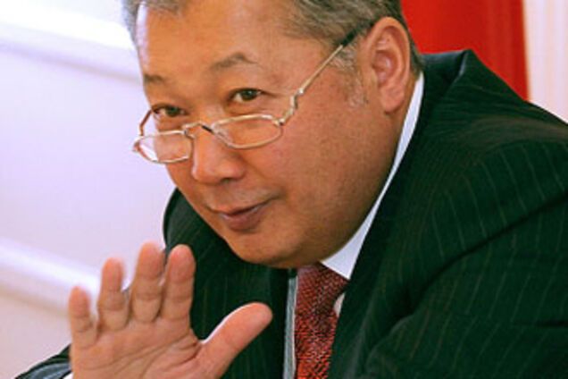 Повалений президент Киргизстану повернеться в країну