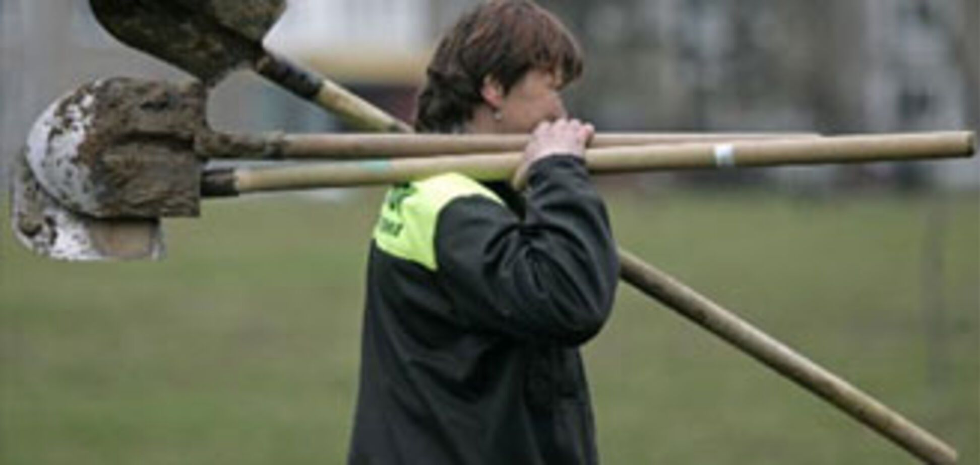 Азаров отучит министров отлынивать от работы