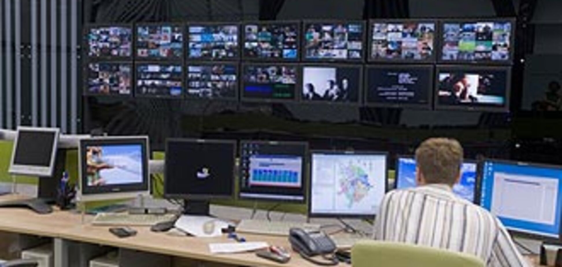 Украинский телеэфир отдадут российским телеканалам