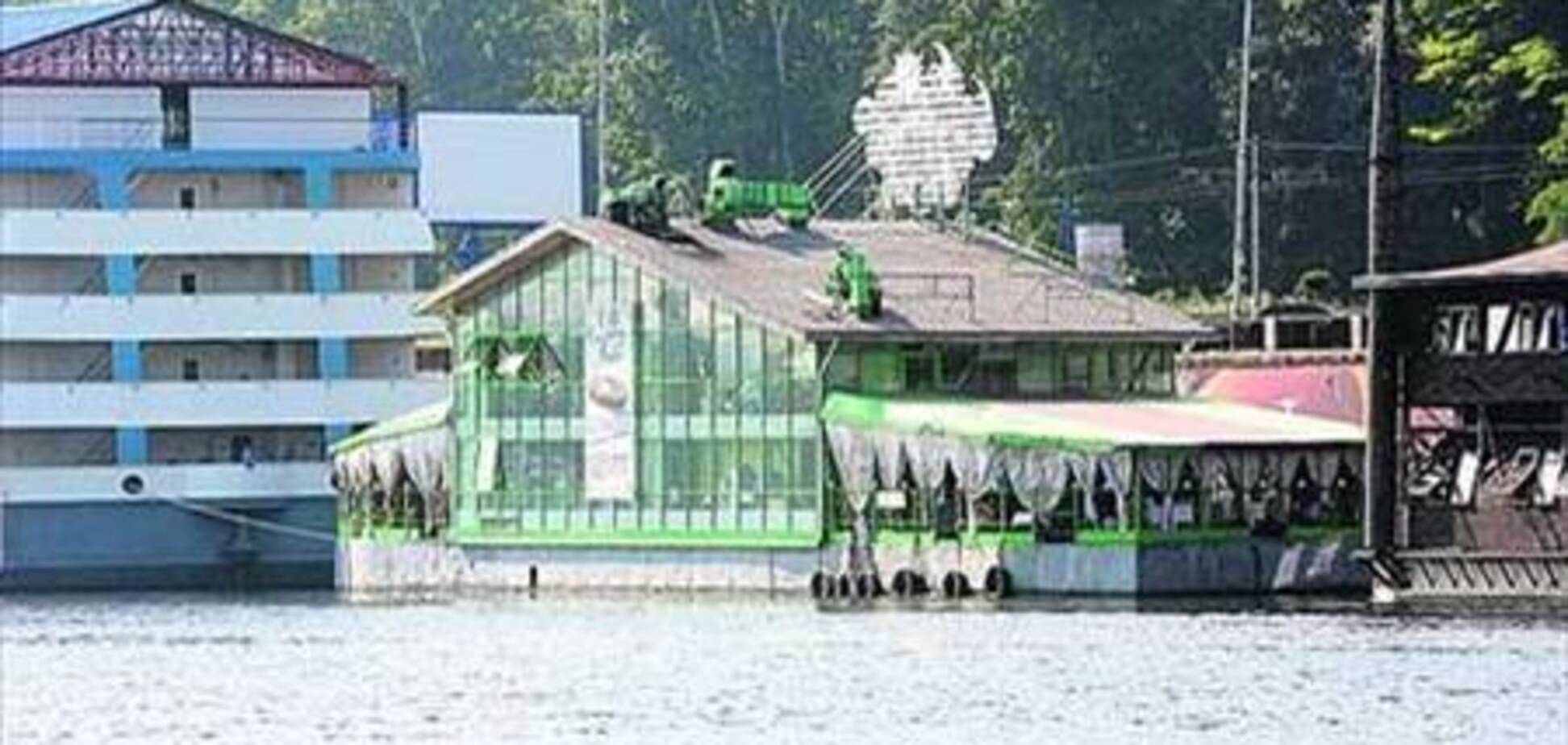 Из-за Киево-Печерской Лавры уберут рестораны