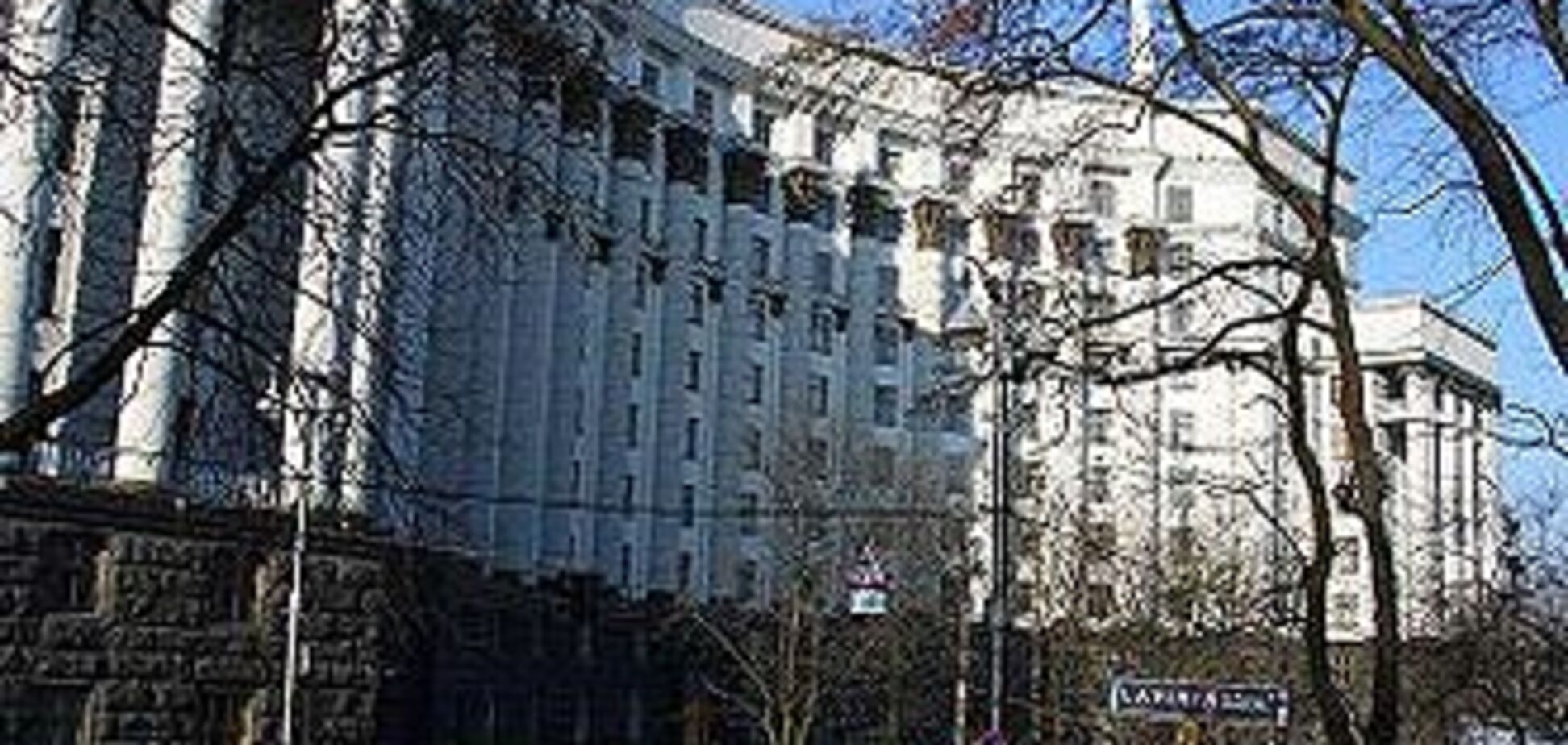 Балога: 29 членов правительства — много, хватит и 15