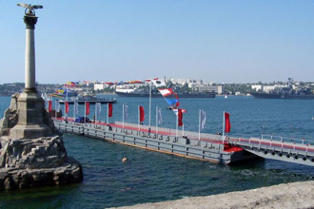 Азаров: Референдума по флоту не будет