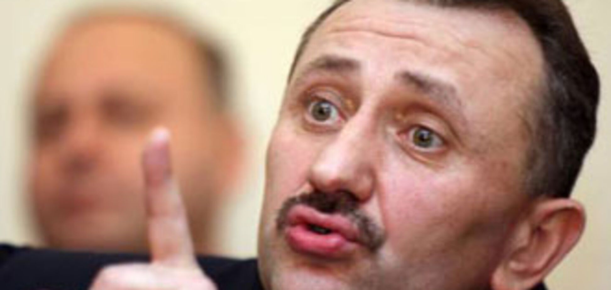 Судью Зварыча оставили без адвоката