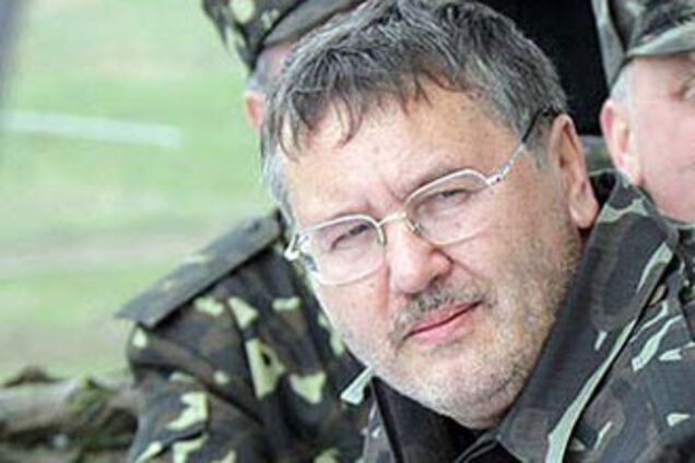 Гриценко призывает искать оружие