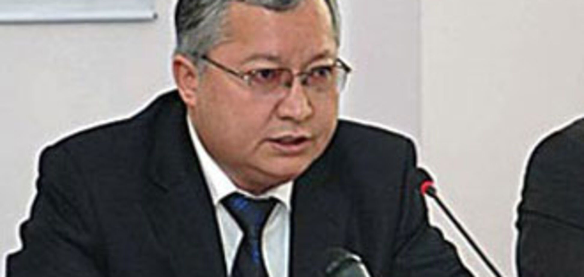 Брат президента Киргизії оголошений в розшук