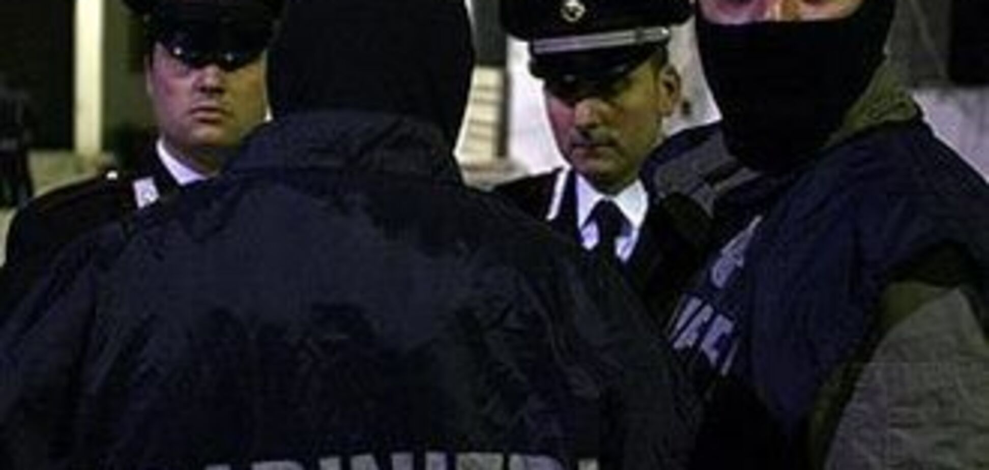 Поліція провела найбільшу операцію проти італьнскому мафії