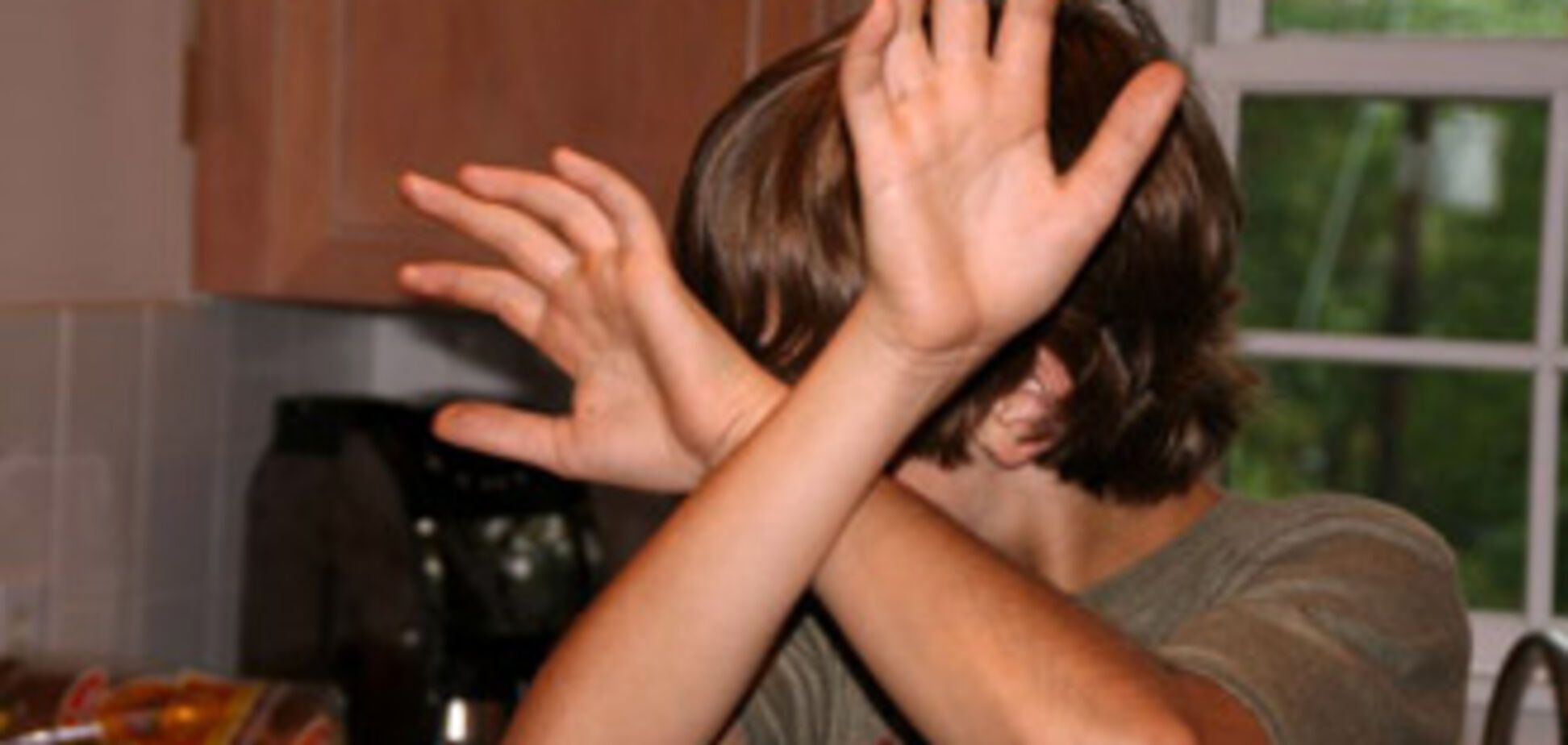 У лікарні підлітки жорстоко познущалися над дитиною