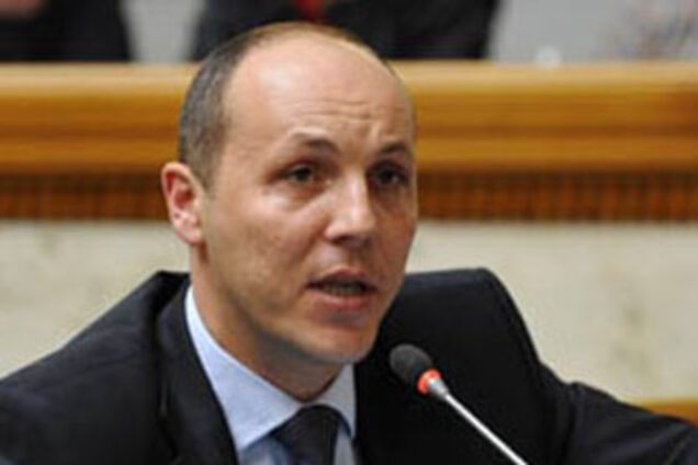 Парубий - Януковичу: это неправильно и неморально