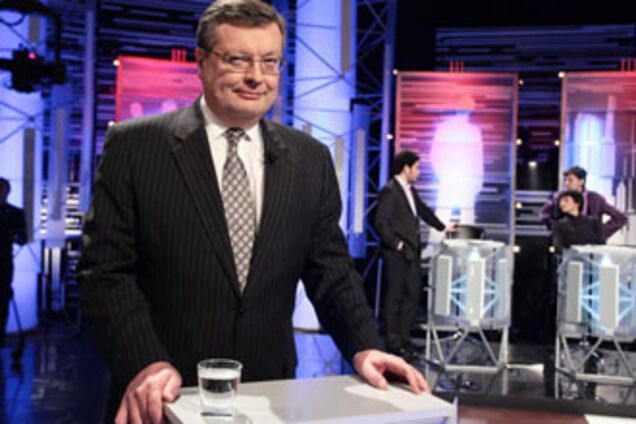 МИД: Янукович не отдаст украинскую трубу