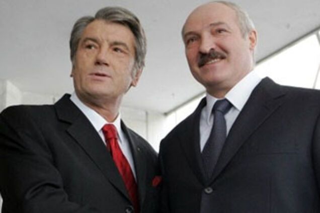 Лукашенко: Ющенко рвал на себе рубашку за Беларусь