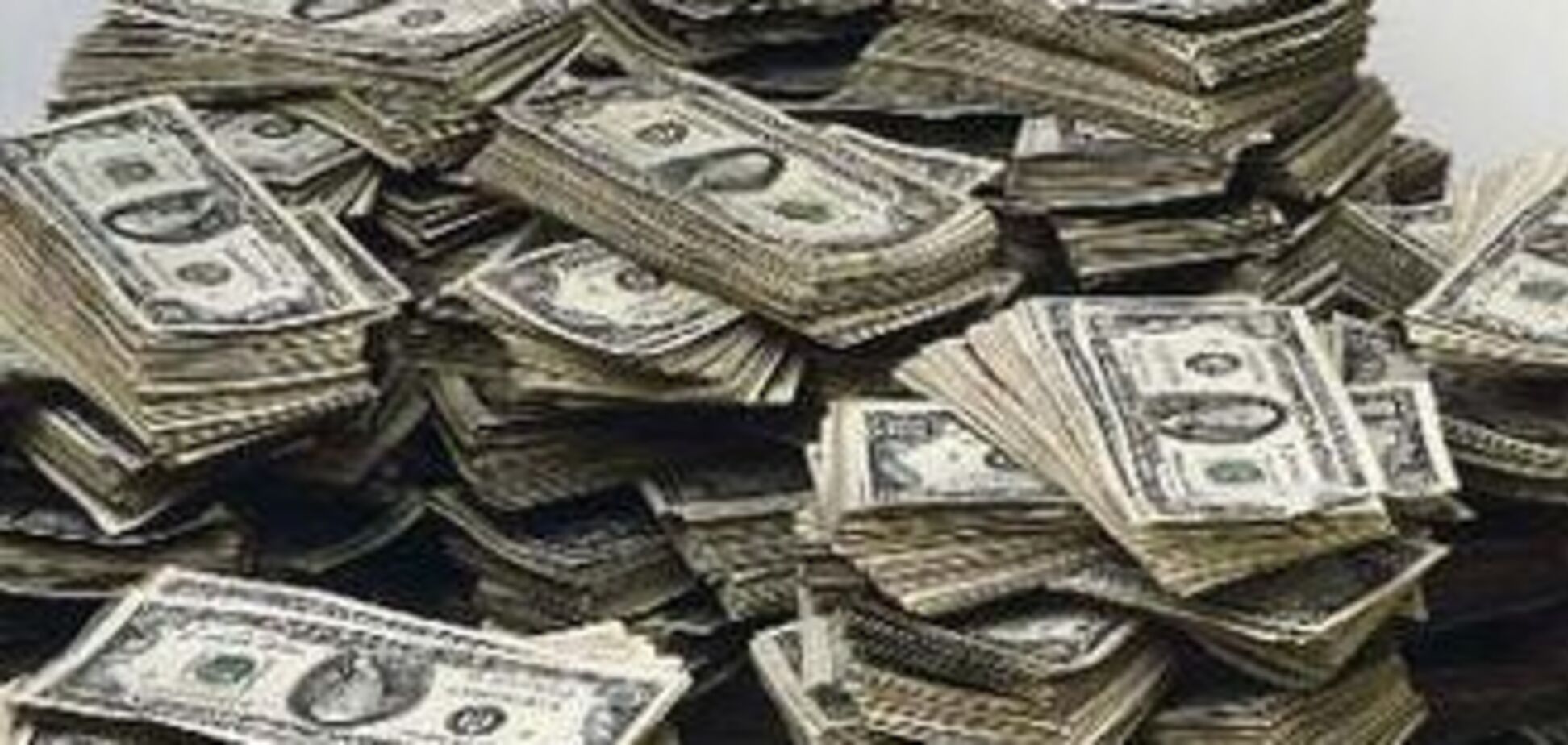 Митниця знайшла в матрацах 3,3 мільйона доларів