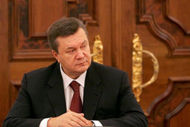 Янукович: Украина не будет решать вопрос газового слияния