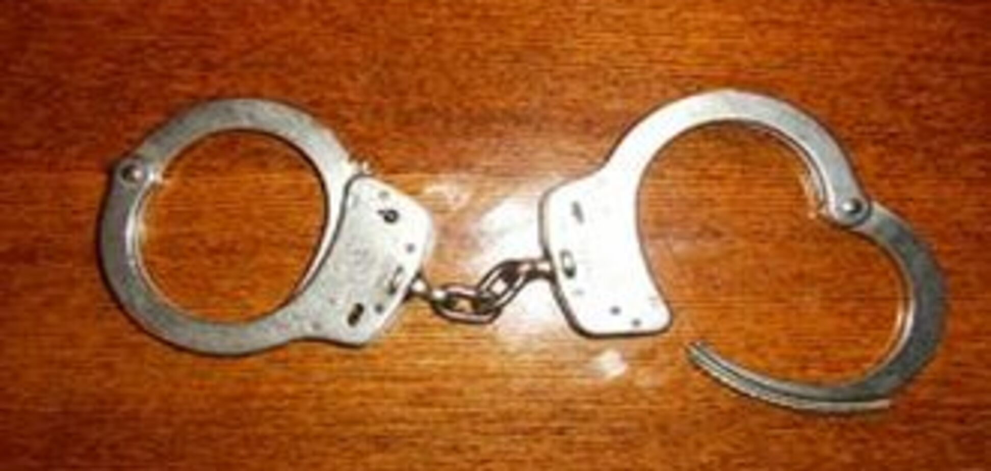 Пенсіонер згвалтував онуку з п'ятого класу