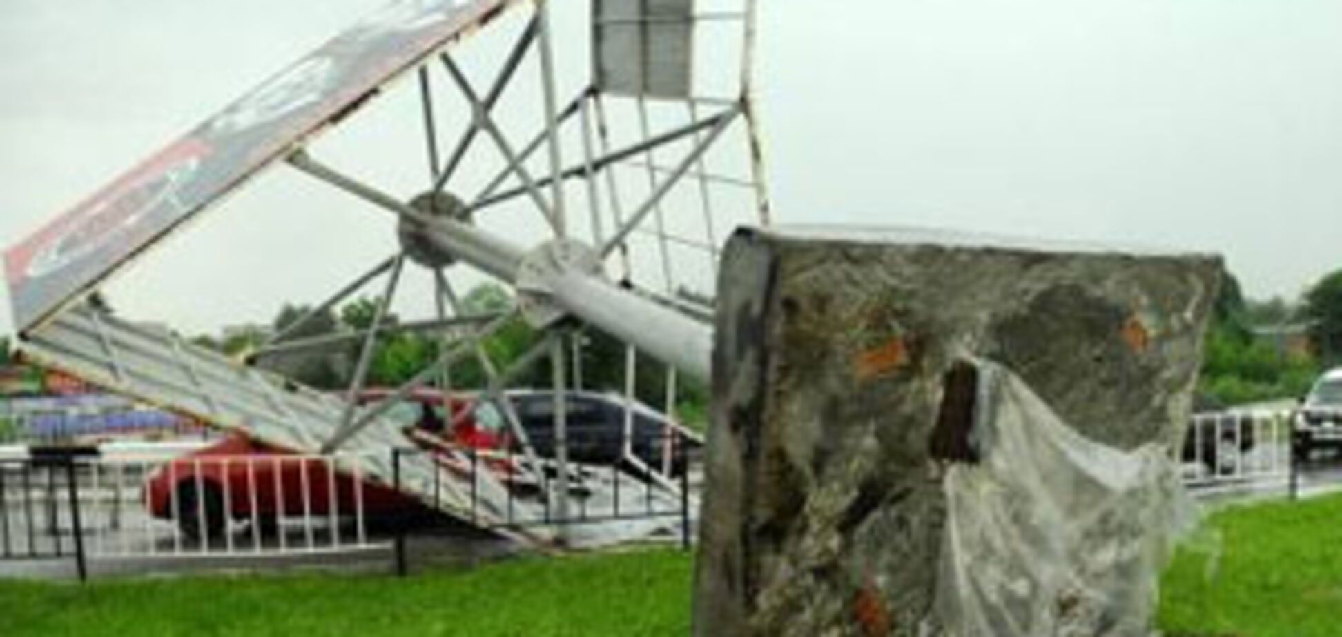 Ураган у Львові: півміста залишилося без світла. ВІДЕО, ФОТО