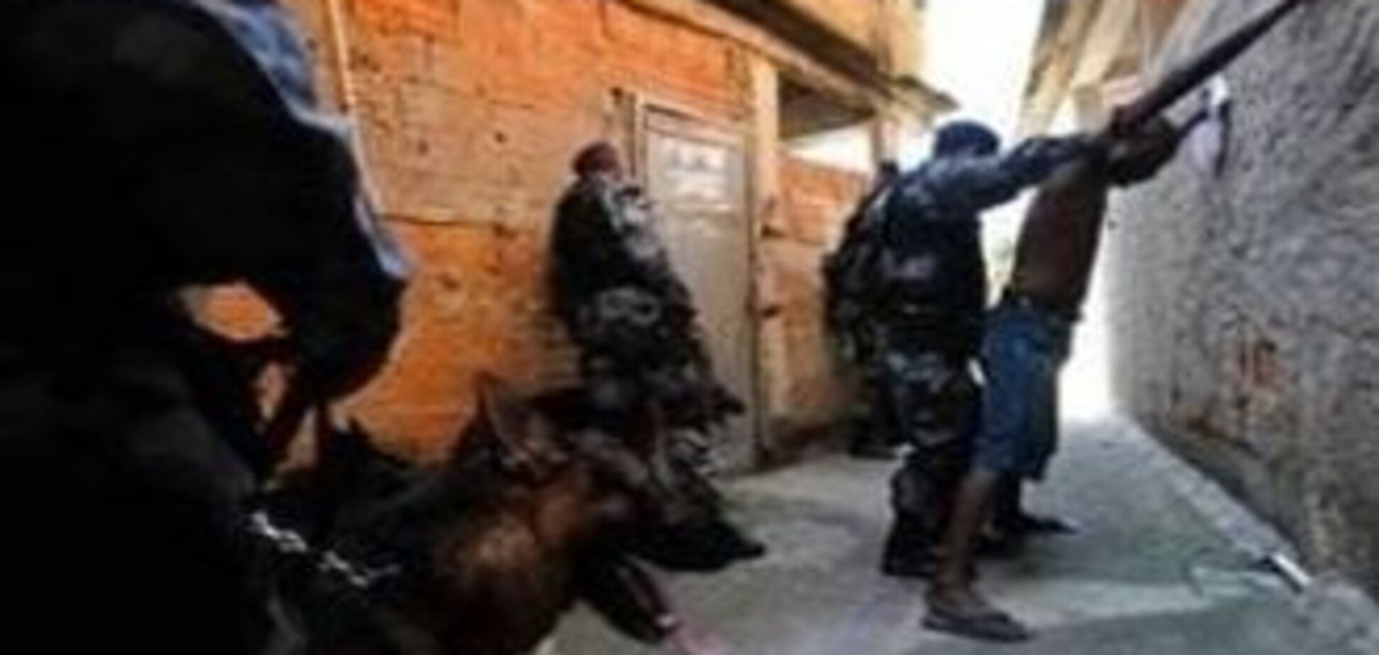 Наркомафия 'подарила' школьникам три недели каникул