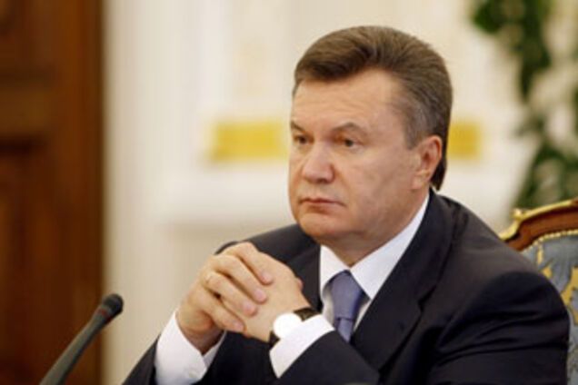 Янукович готовит сюрприз под выборы для Тигипко и Яценюка