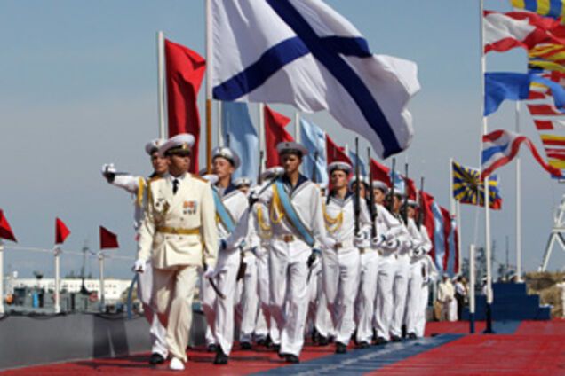 Російський флот запросили на парад ВМС України