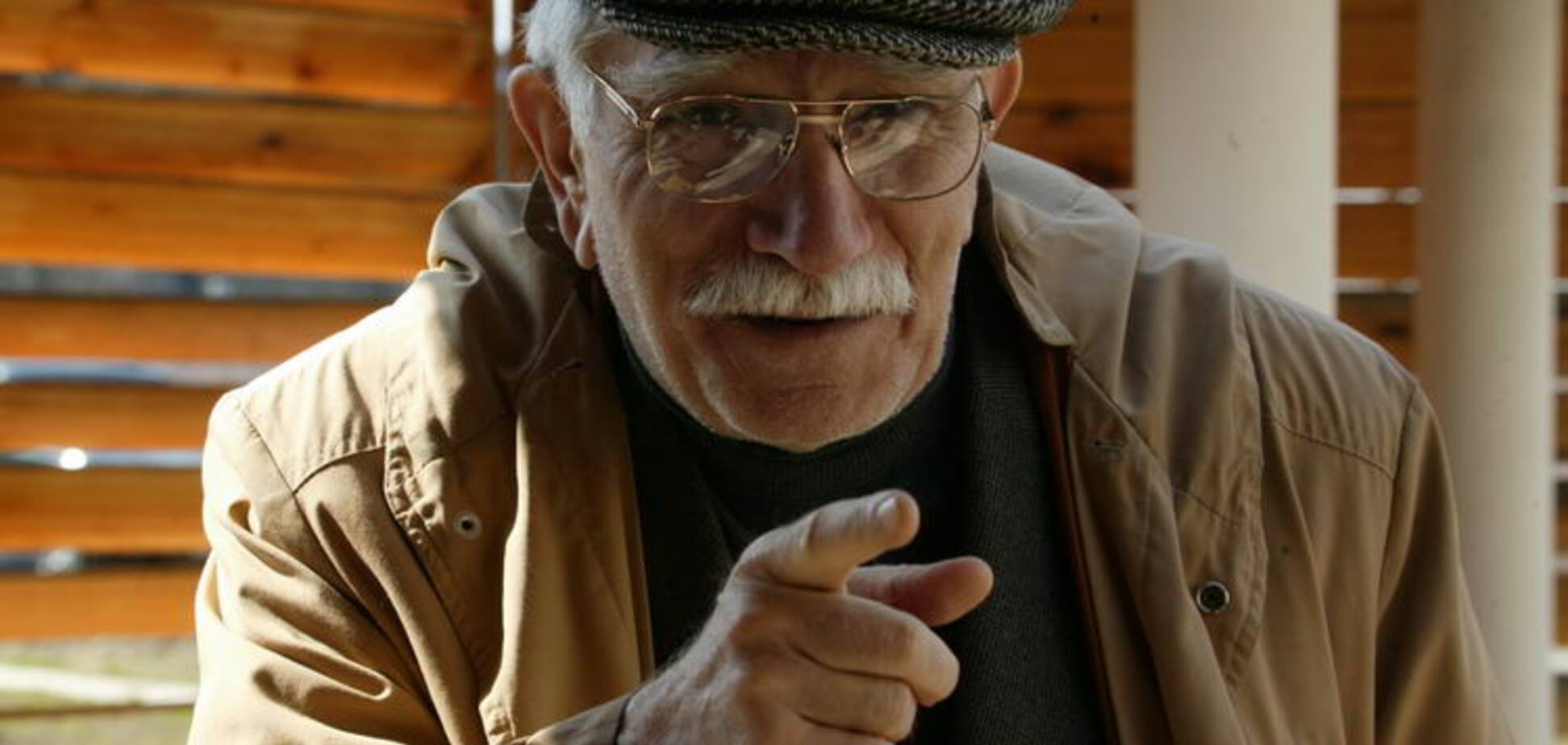 Армен Джигарханян: Я много лет хотел попИсать со сцены