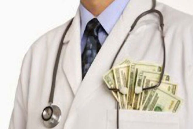 'Регионалы' обвиняют министра здравоохранения в коррупции