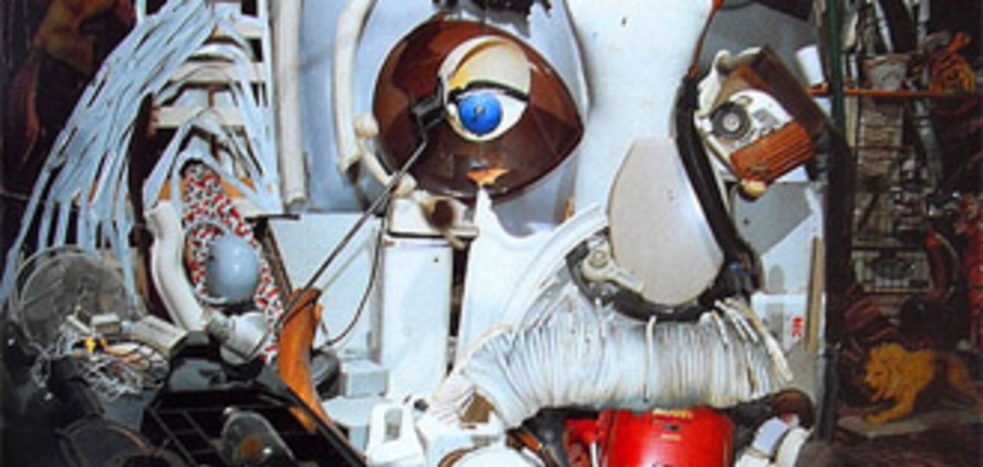 Мировые шедевры из мусора. Невероятное зрелище!