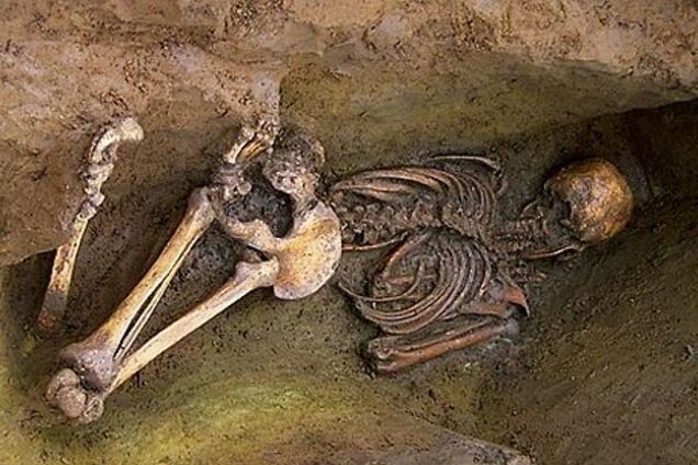 Почему некоторые люди похоронены лицом вниз