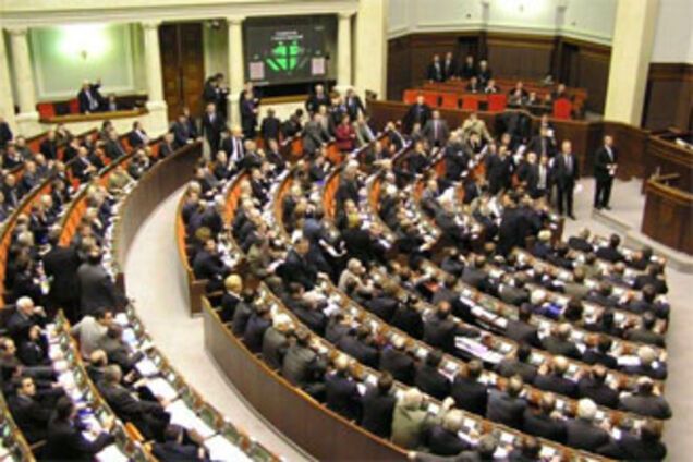 Рада приняла в первом чтении закон, обещанный ЕС