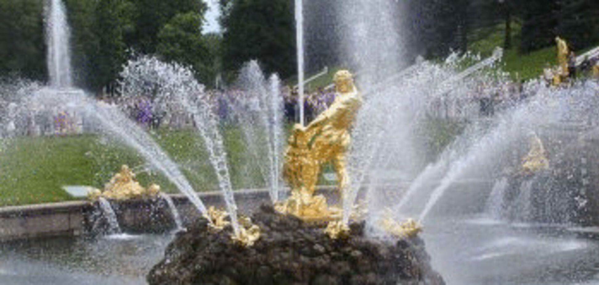 Воры украли 200-килограммовый фонтан