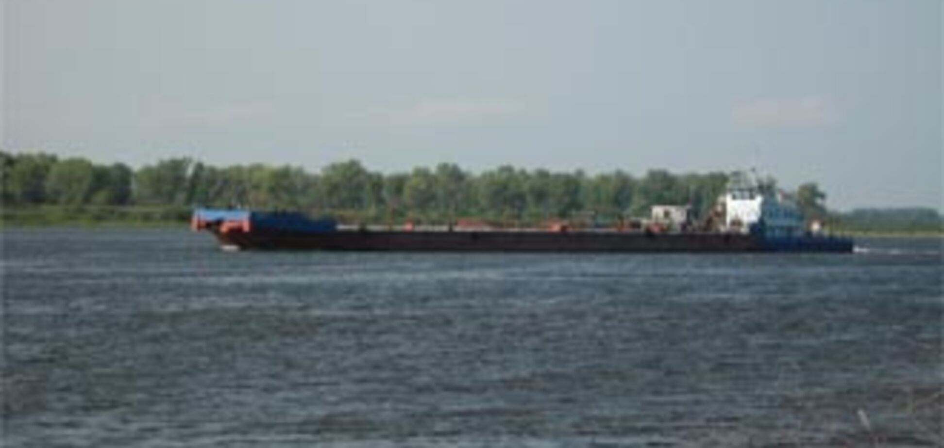 В Ізмаїльському порту перекинулися баржі з рудою