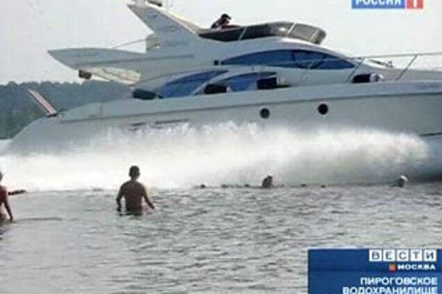 Яхтсмены, изрубившие девушку винтами, хотели 'пошутить', 21 июля 2010