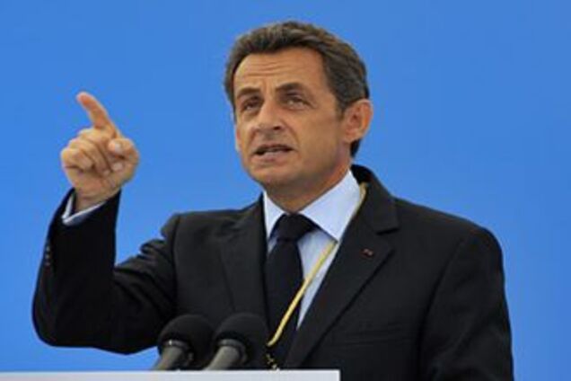 Саркозі зажадав встановити в свій літак ванну