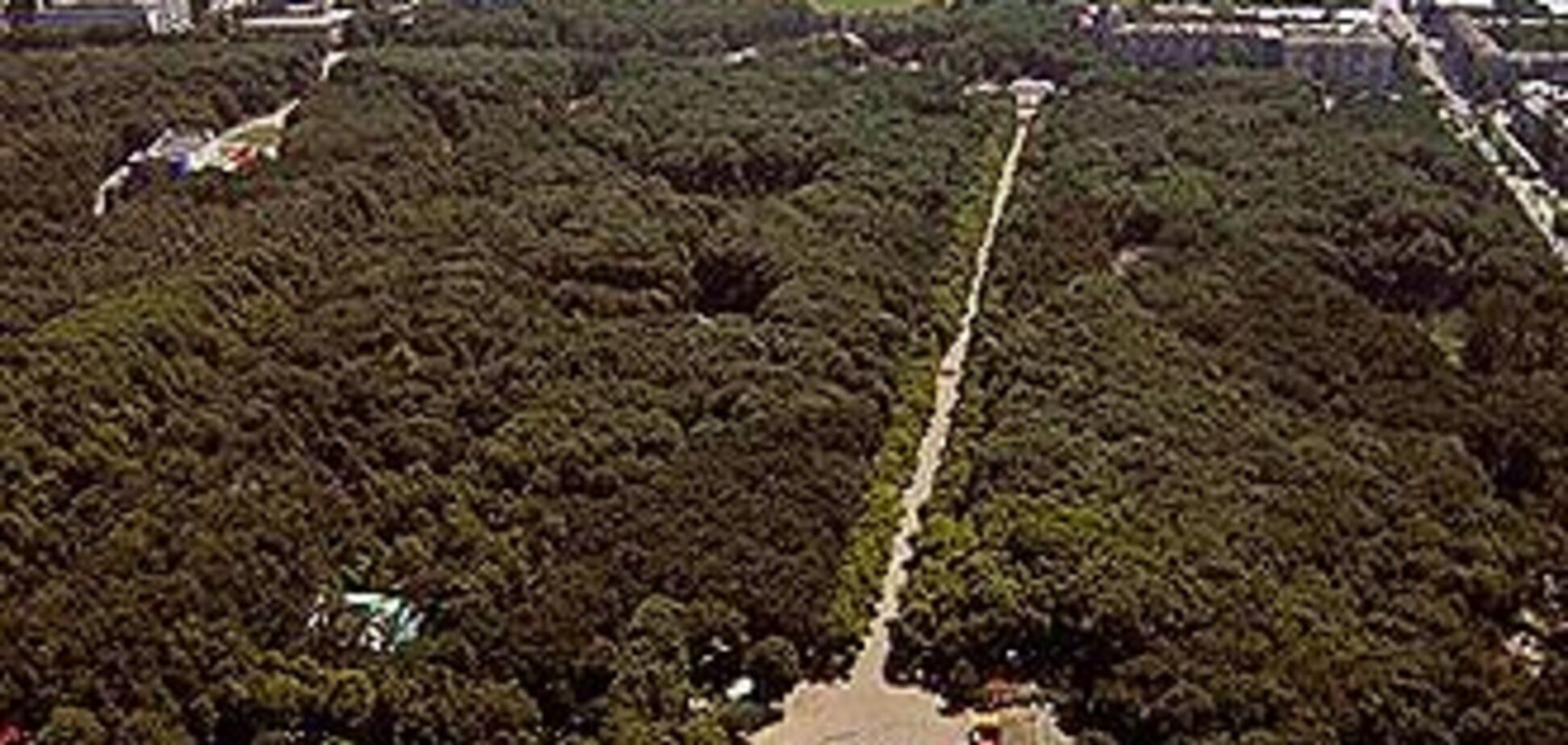 ВР остановила вырубку парка Горького в Харькове