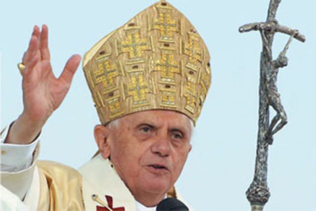 Папа Римский будет читать проповеди только за деньги