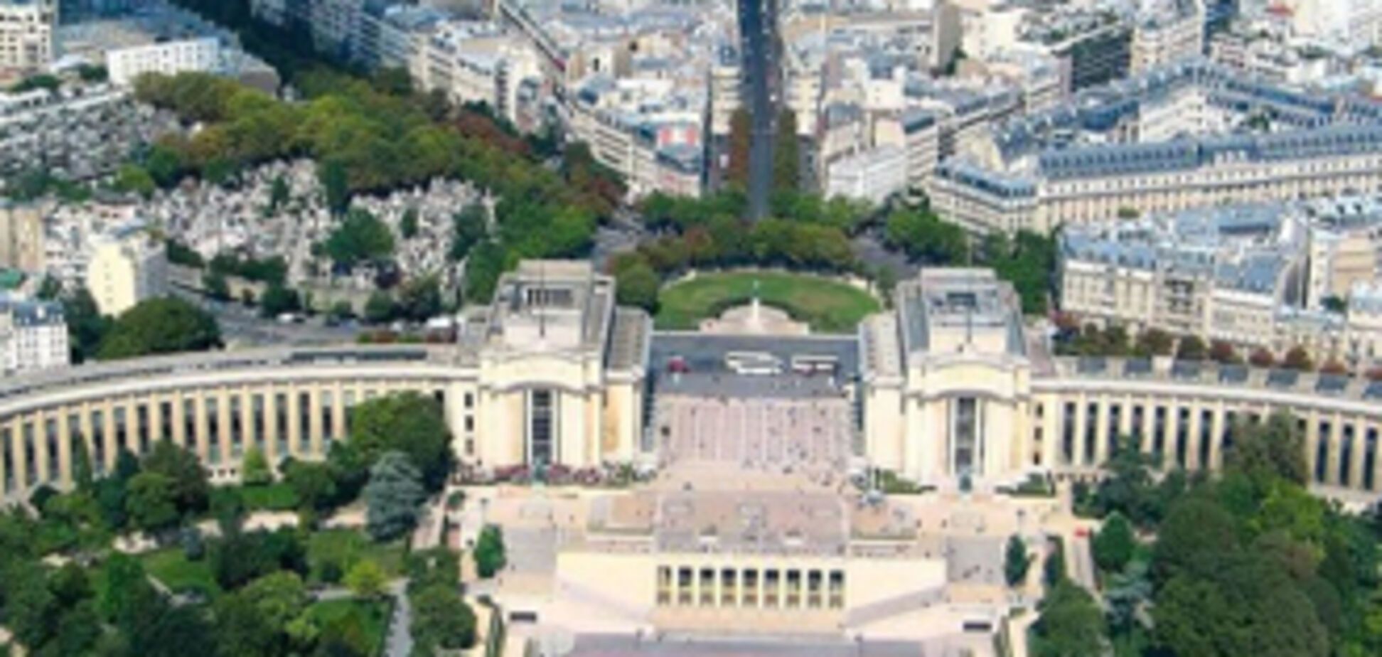 МВФ велел Франции затянуть пояса